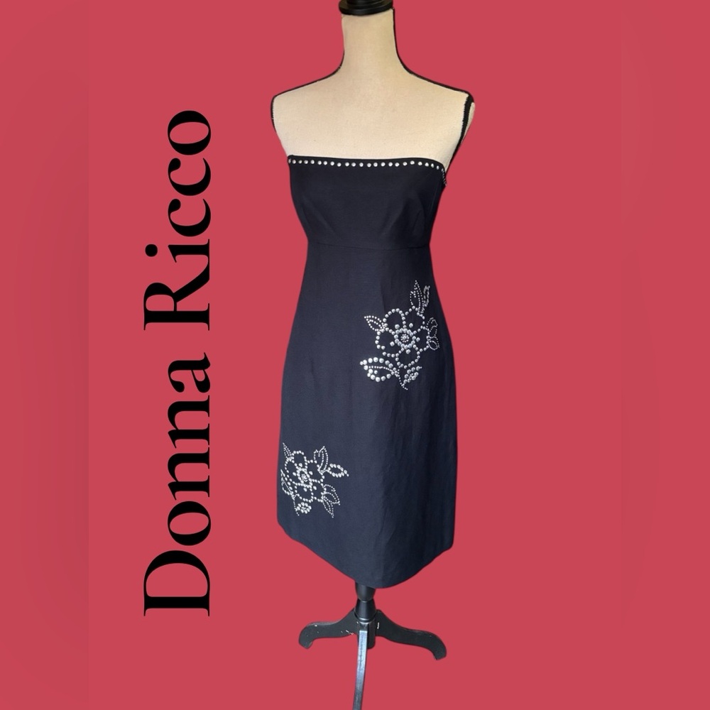Donna Ricco Strapless Black Dress/Silver disk Accents. Linen blend. Lined. Sz 10